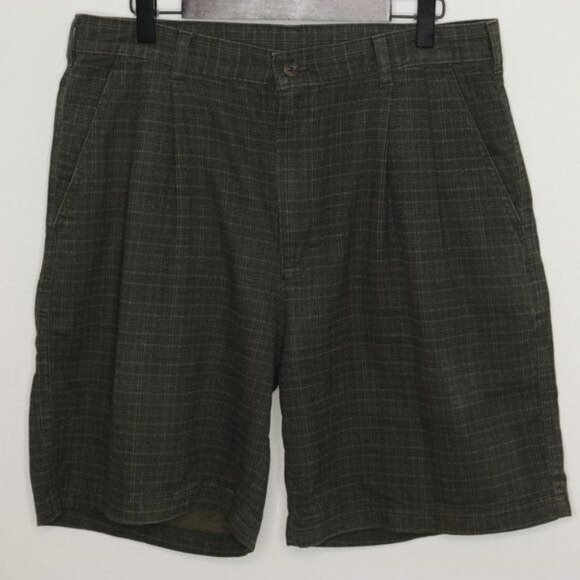 Woolrich Men's Size 33 Black Brown Plaid Pleated Casual Shorts - Picture 1 of 10